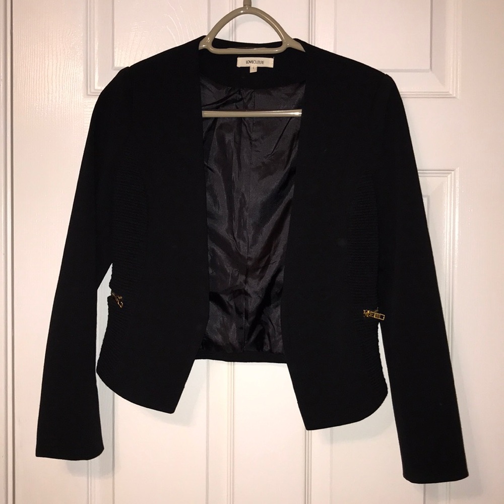 NWOT Black Crop Blazer